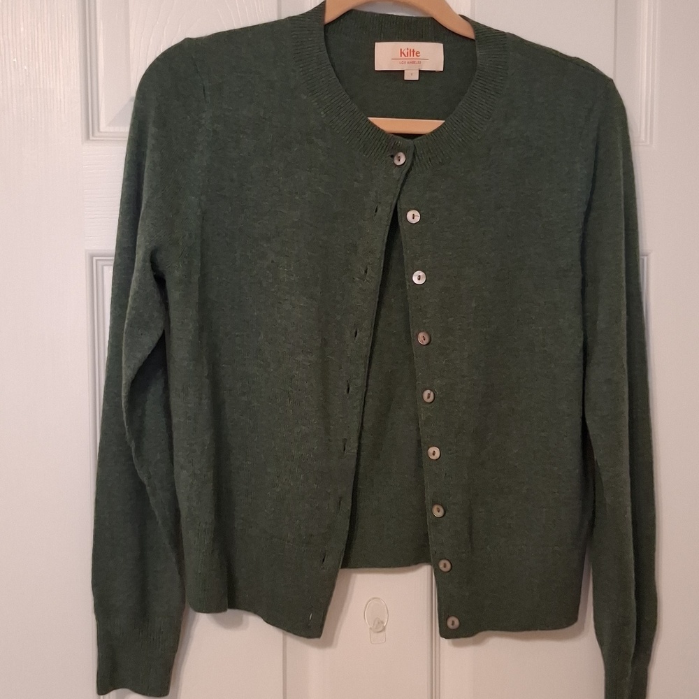 Kilte Los Angeles sz 1 (S, runs big) . Madison Cardigan. 100% cashmere In Heathe